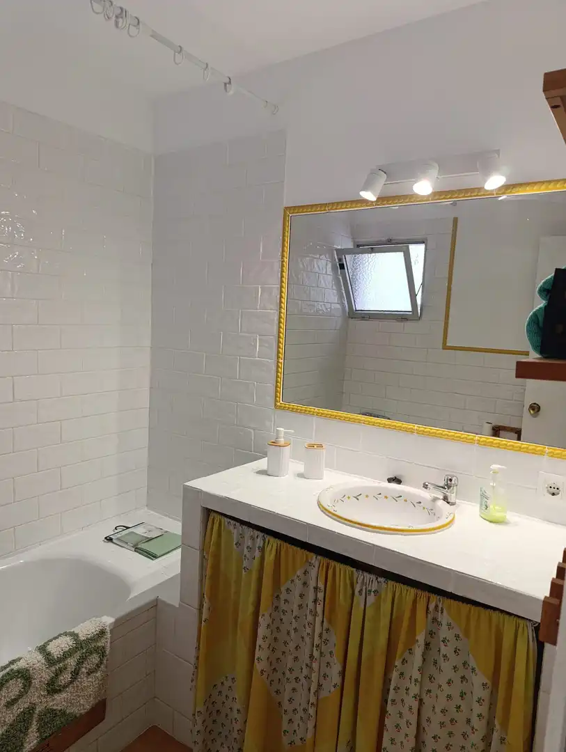 Baño de Apartamento de alquiler en Puente Mayorga - Campamento