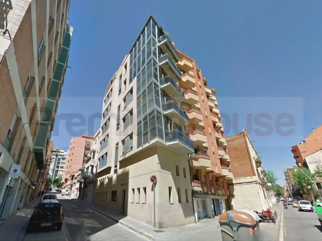 Flat for sale in Carrer de Còrsega