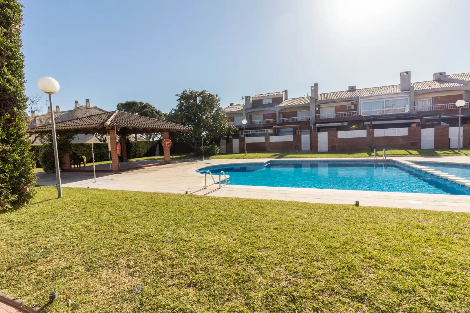 Piscina de Casa adosada en venta en Cambrils con Calefacción, Parquet y Terraza