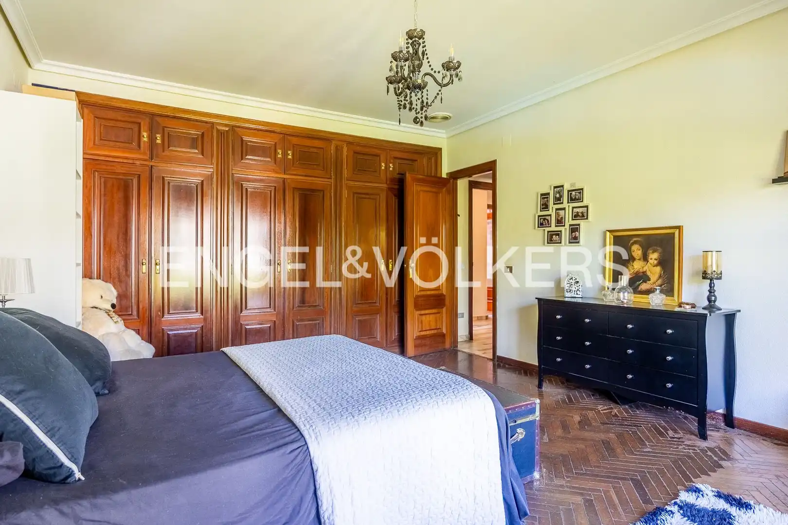 Dormitori de Casa o xalet en venda en Sevilla amb Calefacció, Jardí privat i Parquet