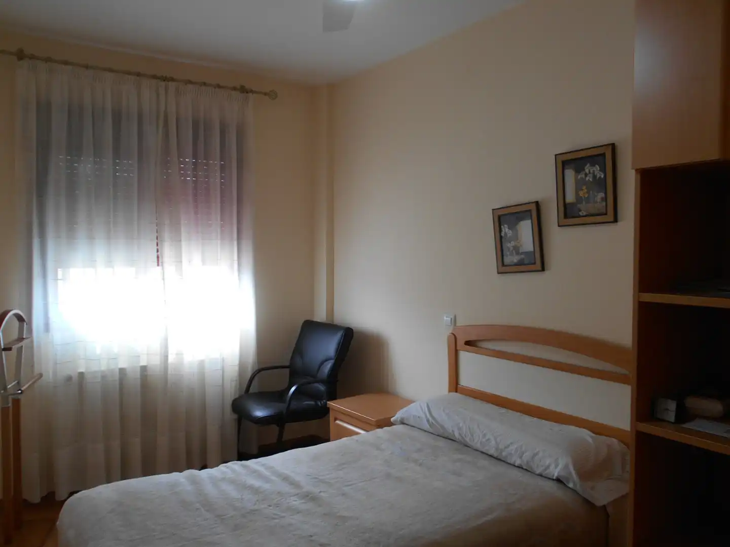 Habitación de Apartamento en venta en Miguelturra con Aire acondicionado, Calefacción y Trastero