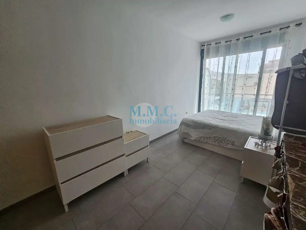 Habitación de Piso en venta en Roquetas de Mar con Terraza y Amueblado