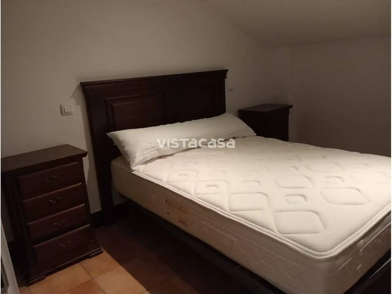 Dormitori de Pis de lloguer en El Viso del Alcor amb Aire condicionat, Calefacció i Terrassa