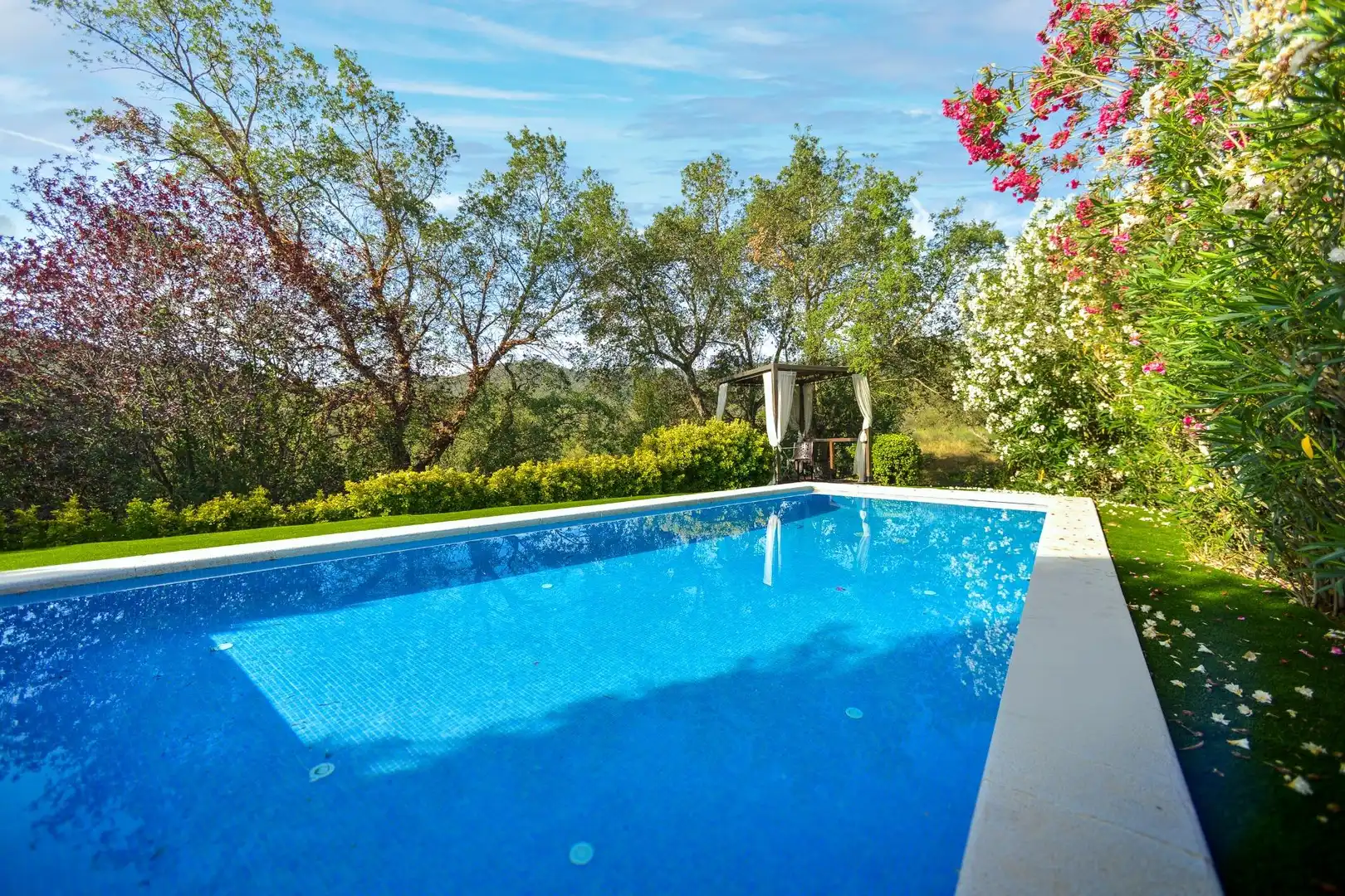 Haus mit Pool zum Verkauf in Carrer Milan, imagen 2