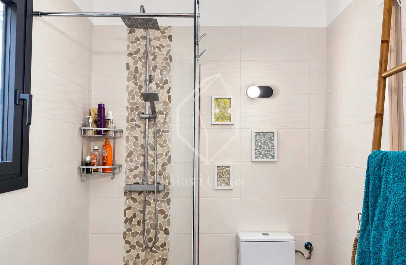 Casa amb piscina en venda a Passatge Vall de Bianya 21, imagen 26
