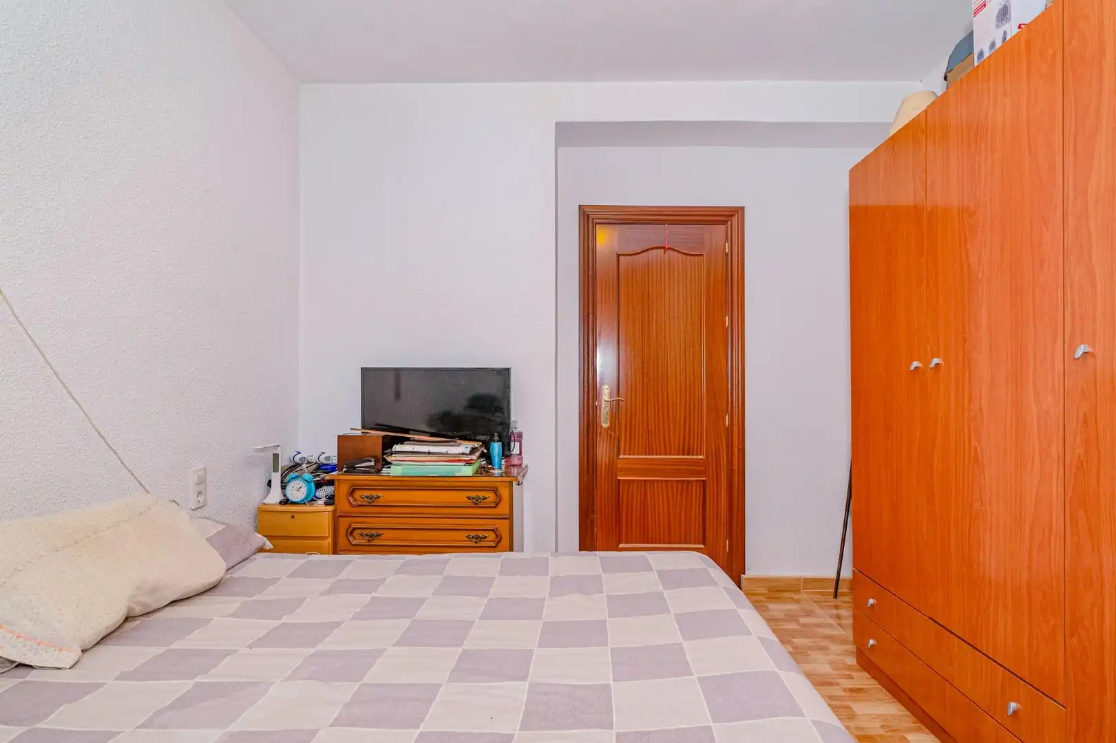Habitación de Piso en venta en Granada con Calefacción, Trastero y Balcón