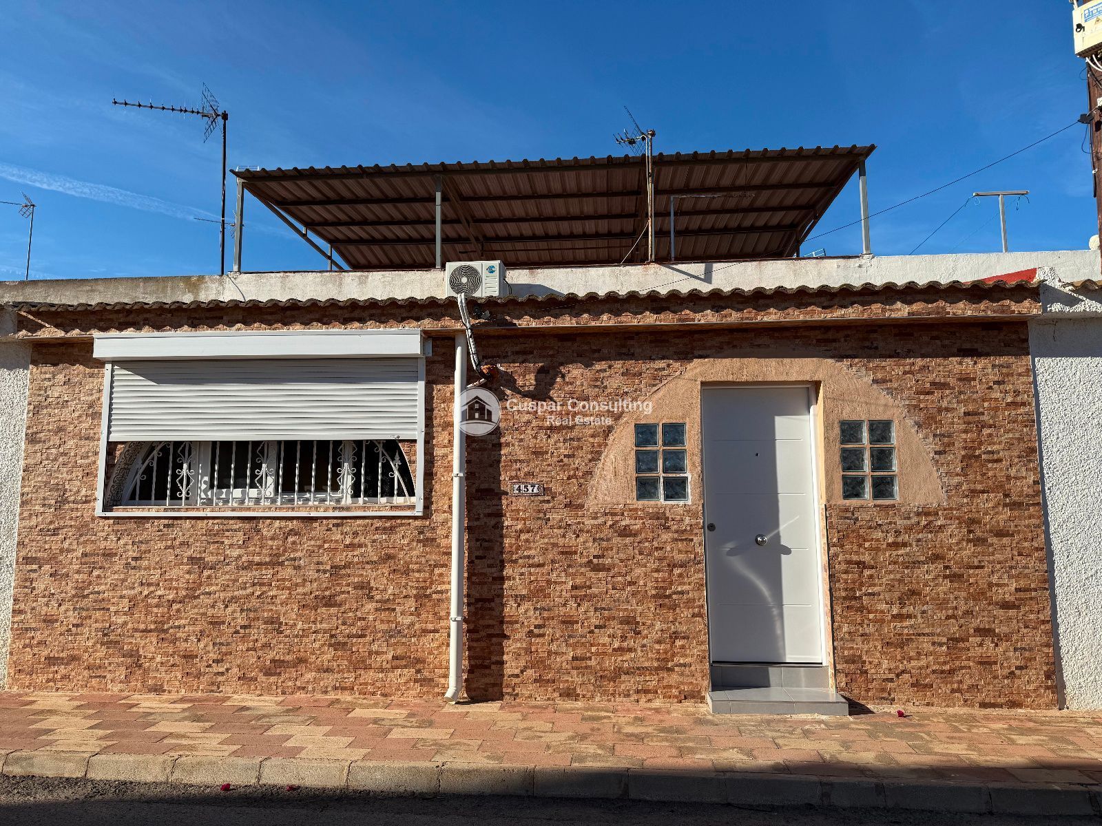 Vista exterior de Casa adosada en venda en Los Alcázares amb Aire condicionat, Calefacció i Terrassa