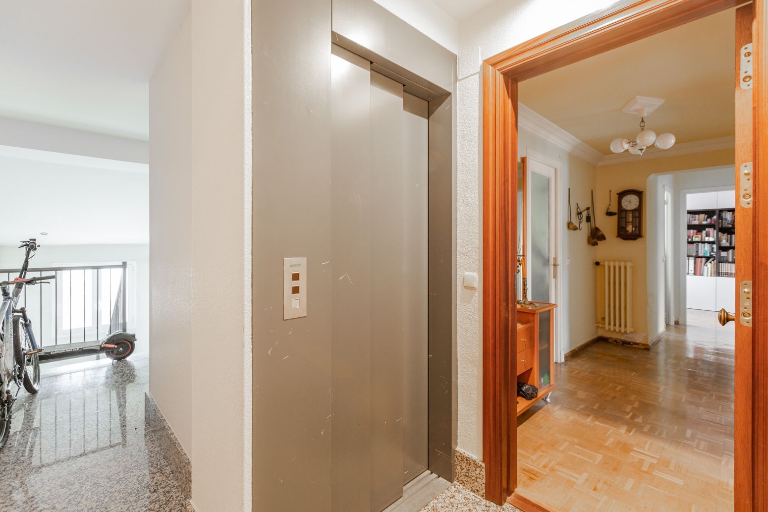 Pis en venda en  Pamplona / Iruña amb Calefacció, Parquet i Balcó