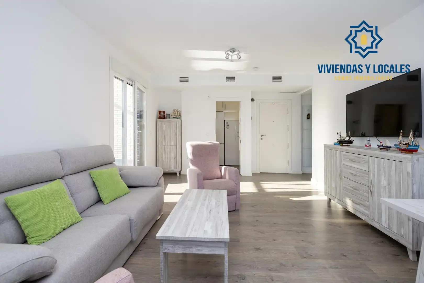 Sala de estar de Piso en venta en Almuñécar con Aire acondicionado, Jardín privado y Terraza