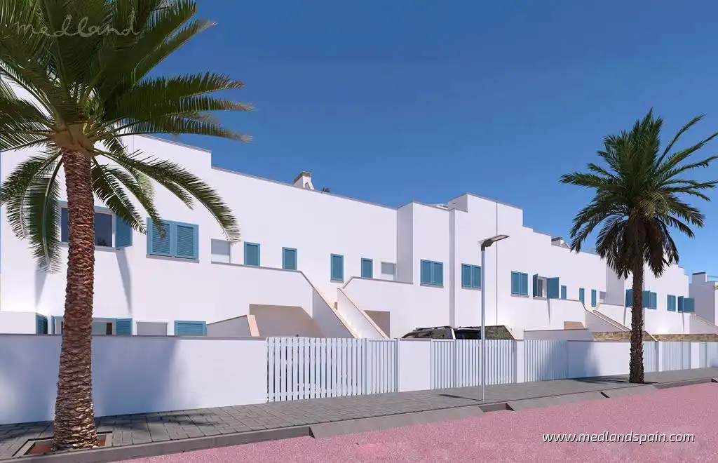 Vista exterior de Apartamento en venta en Pilar de la Horadada con Terraza y Piscina comunitaria