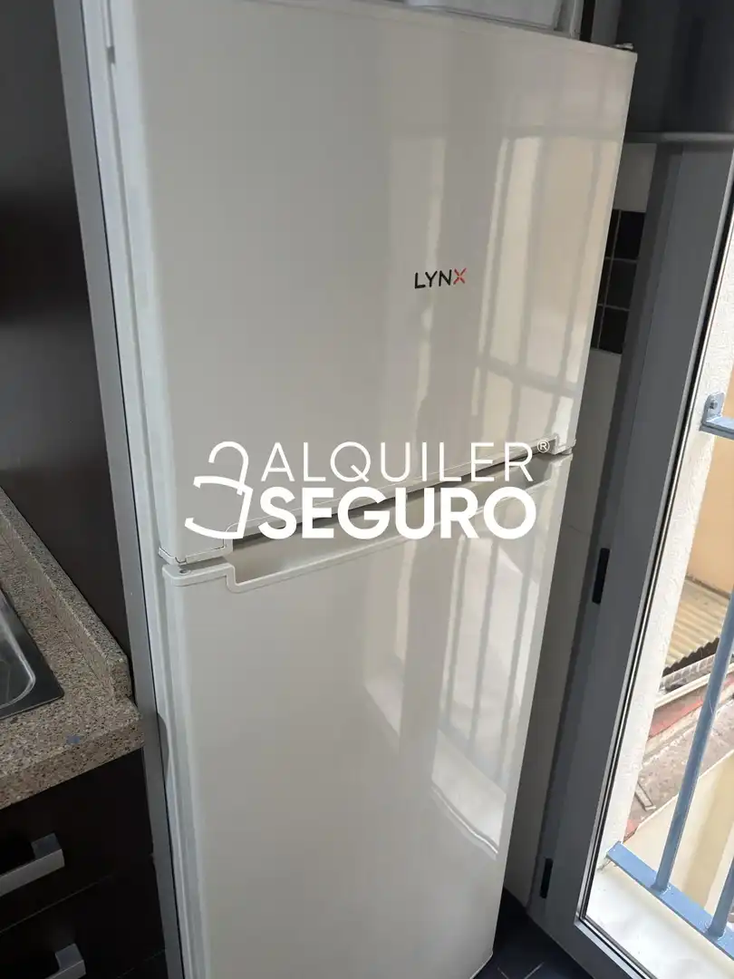 Appartamento con ascensore in affitto a de la Salud, imagen 28