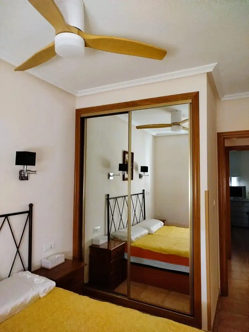 Habitación de Casa o chalet en venta en Guardamar del Segura con Aire acondicionado, Terraza y Amueblado