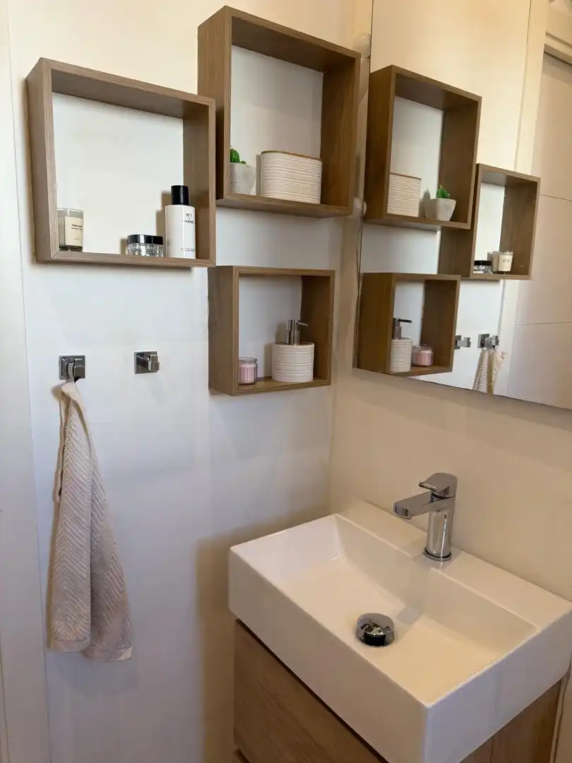 Bathroom of Flat for sale in Sevilla  with Balcony