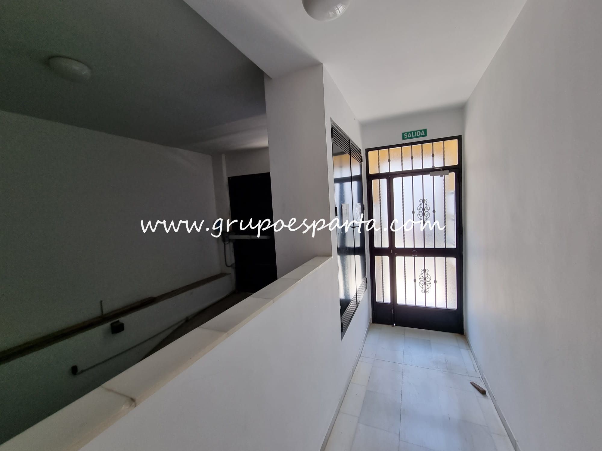 Garatge en venda a Calle José Álvarez, 23, Sanlúcar la Mayor