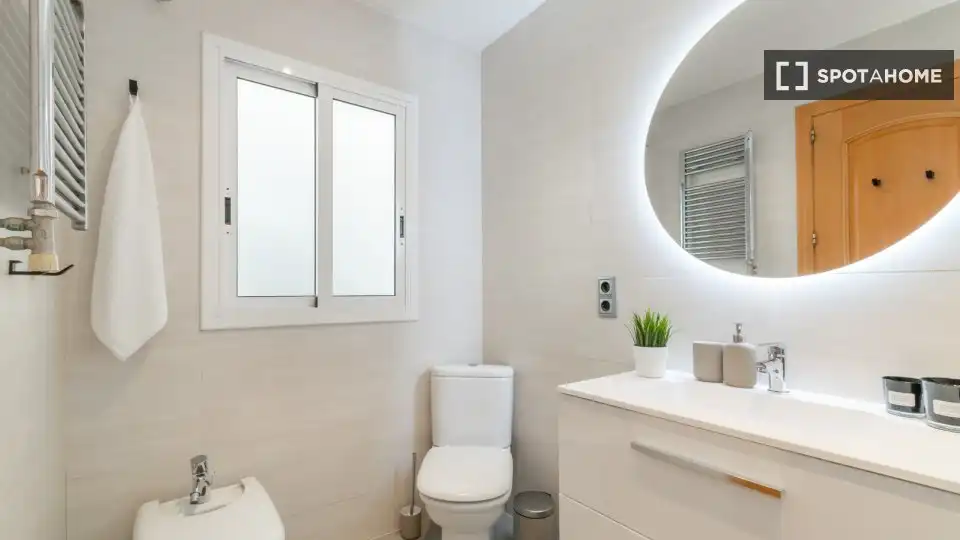 Room in Les Tres Torres