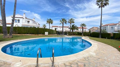 Foto 2 de Casa adosada en venta en Carrer de Xile, Costa del Zèfir, Mont-roig del Camp