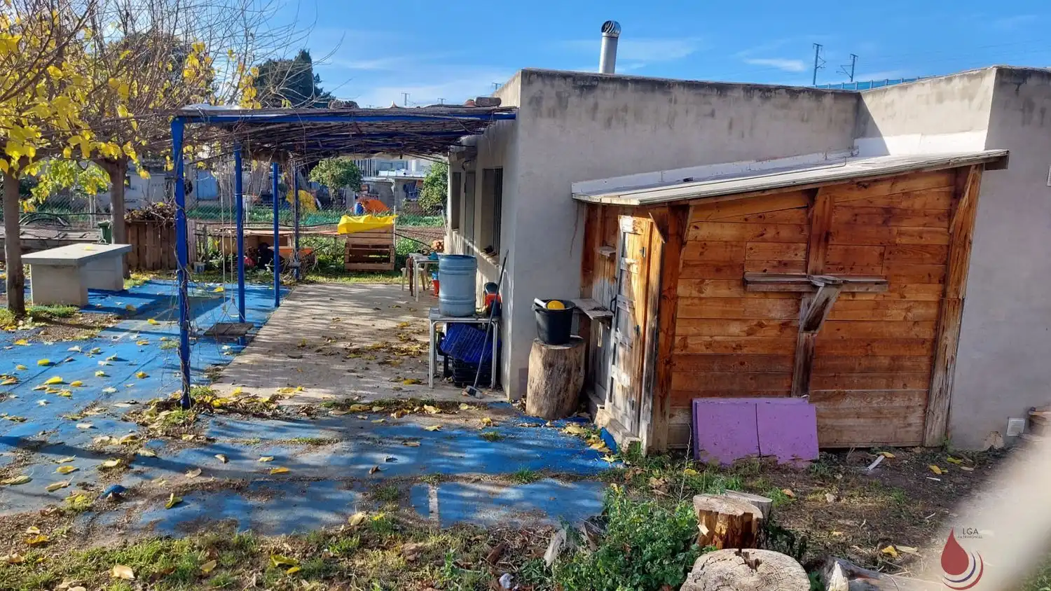 Außenansicht von Residential zum Verkauf in Santa Oliva