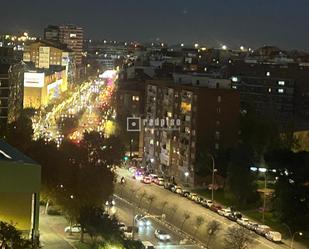 Vista exterior de Pis en venda en  Madrid Capital amb Calefacció, Parquet i Terrassa