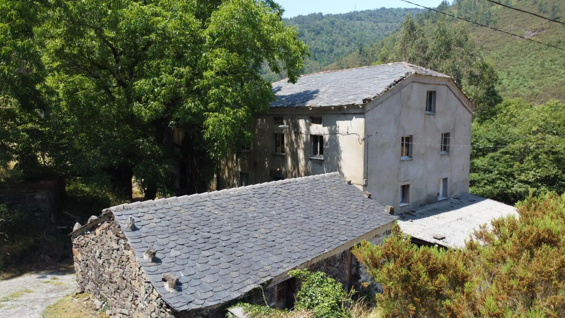 Vista exterior de Casa o xalet en venda en Illano