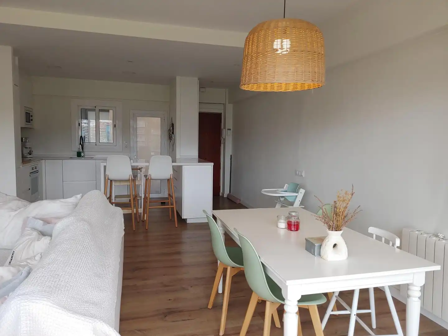 Dining room of Flat for sale in L'Hospitalet de Llobregat  with Heating, Terrace and Balcony