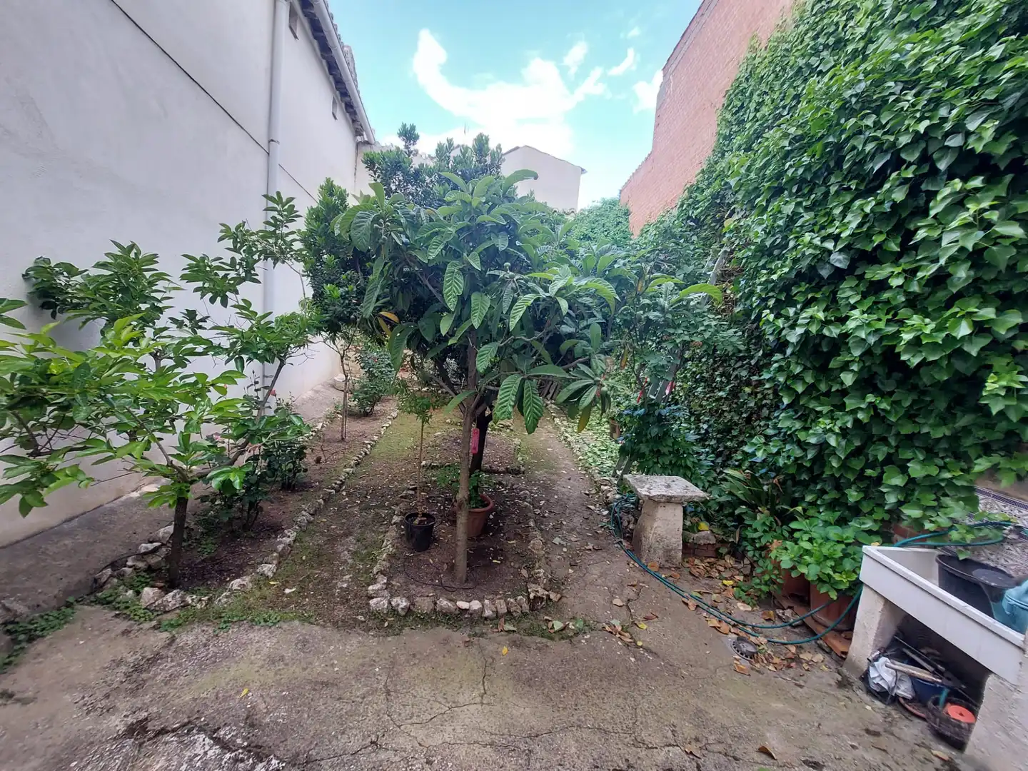 Jardí de Casa adosada en venda en Chinchón amb Aire condicionat, Calefacció i Jardí privat