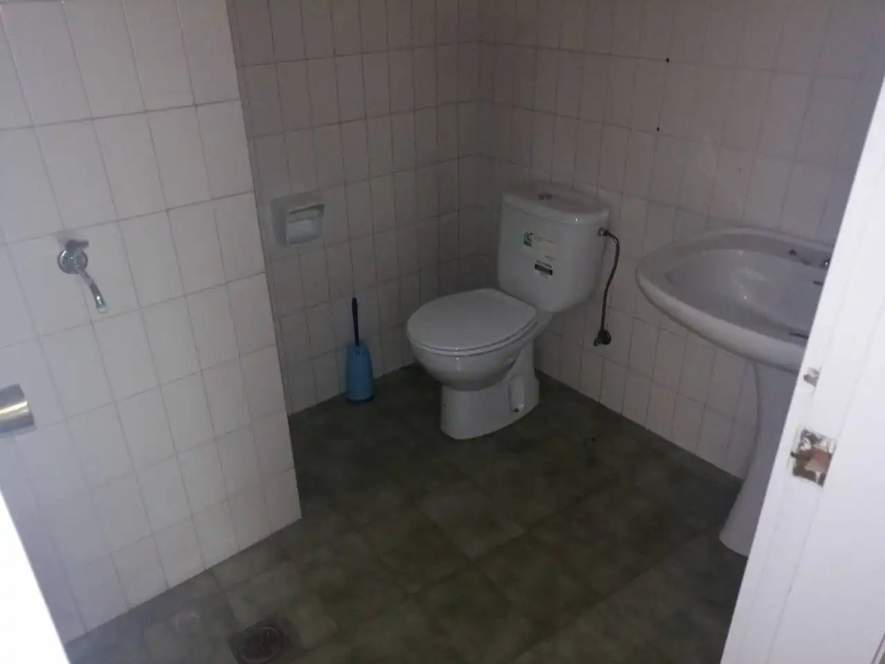 Baño de Local de alquiler en Huétor Tájar