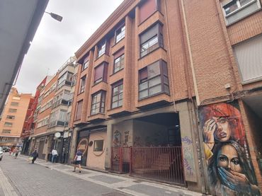 Apartament amb ascensor en venda a C ALFONSO VIII