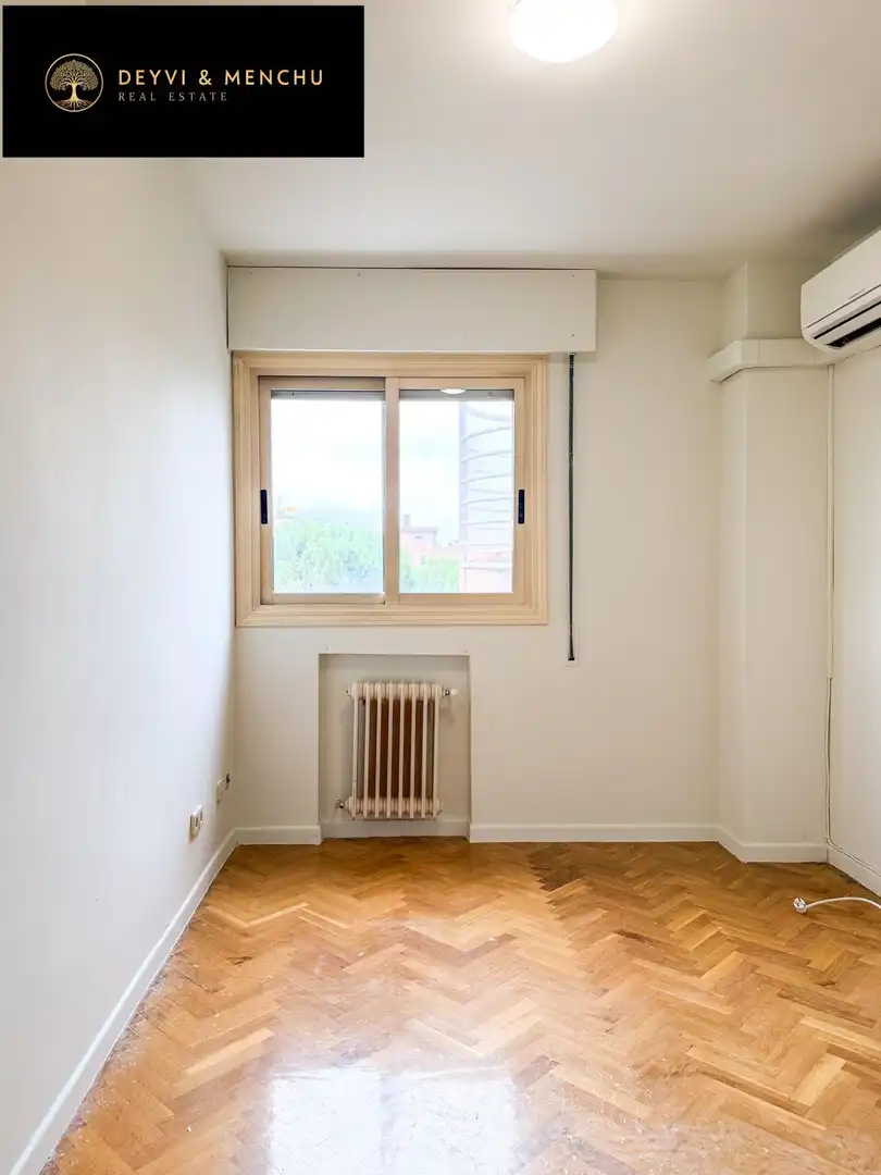 Habitación de Ático de alquiler en Pozuelo de Alarcón con Aire acondicionado, Jardín privado y Parquet