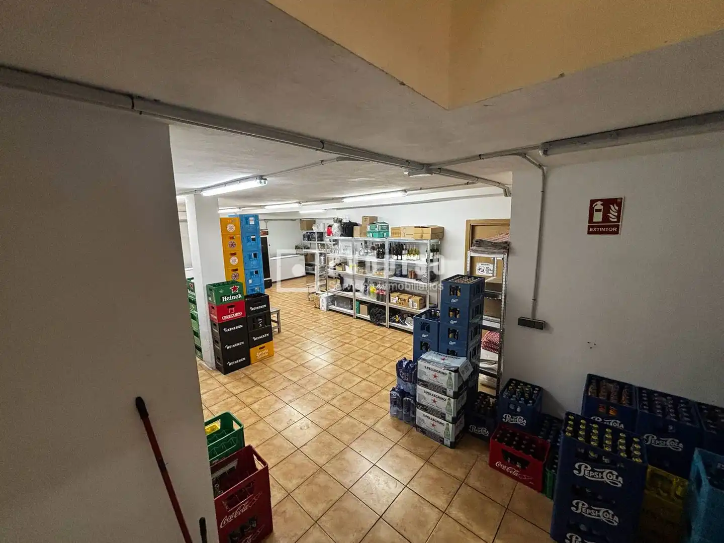Local en venda en Alhaurín de la Torre amb Aire condicionat, Terrassa i Moblat