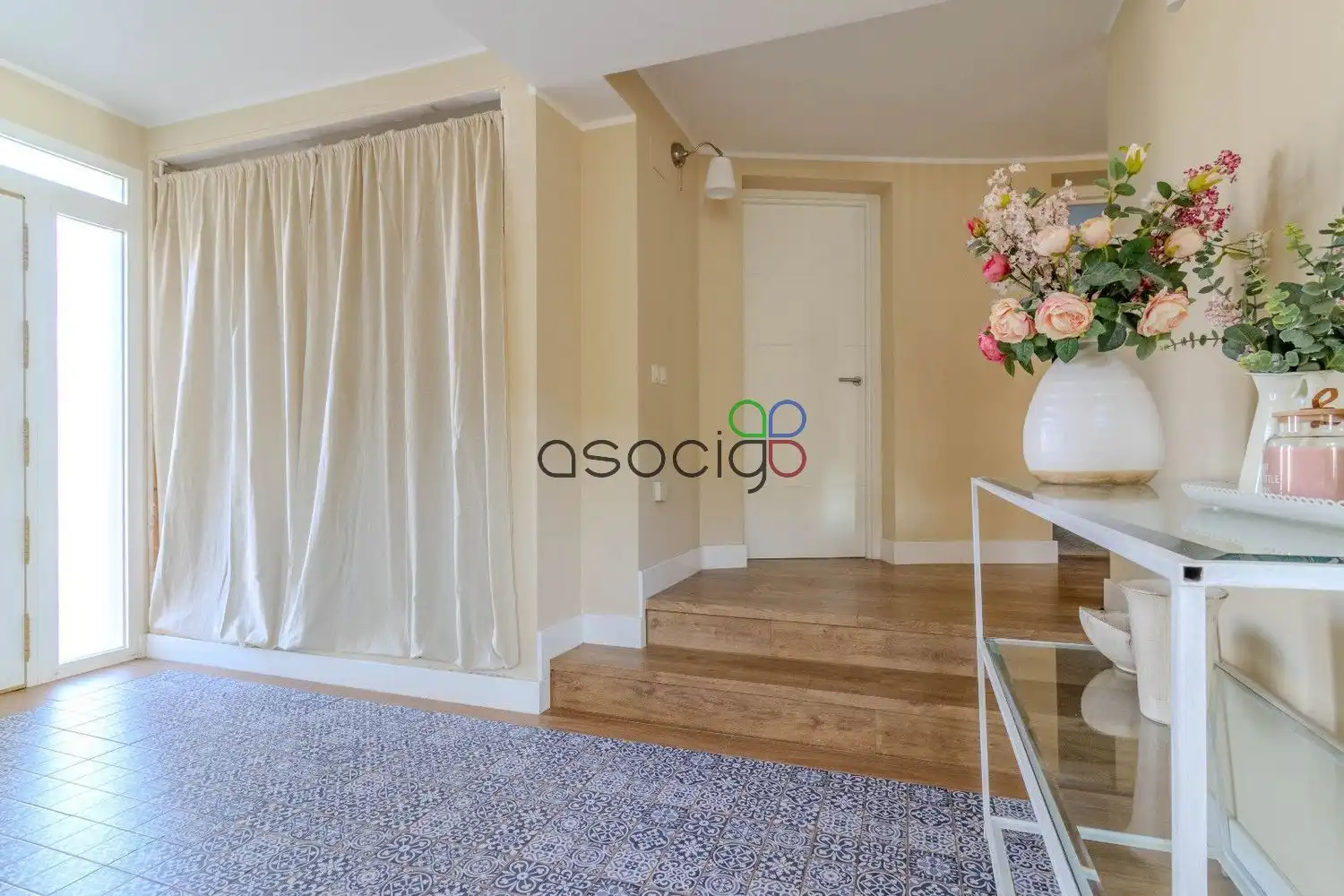 Houses for sale in Cabanillas del Campo  with Air Conditioner, Heating and Storage room