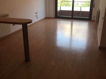 Pis amb balcó en venda a Carrer del Bisbe Font Andreu 19