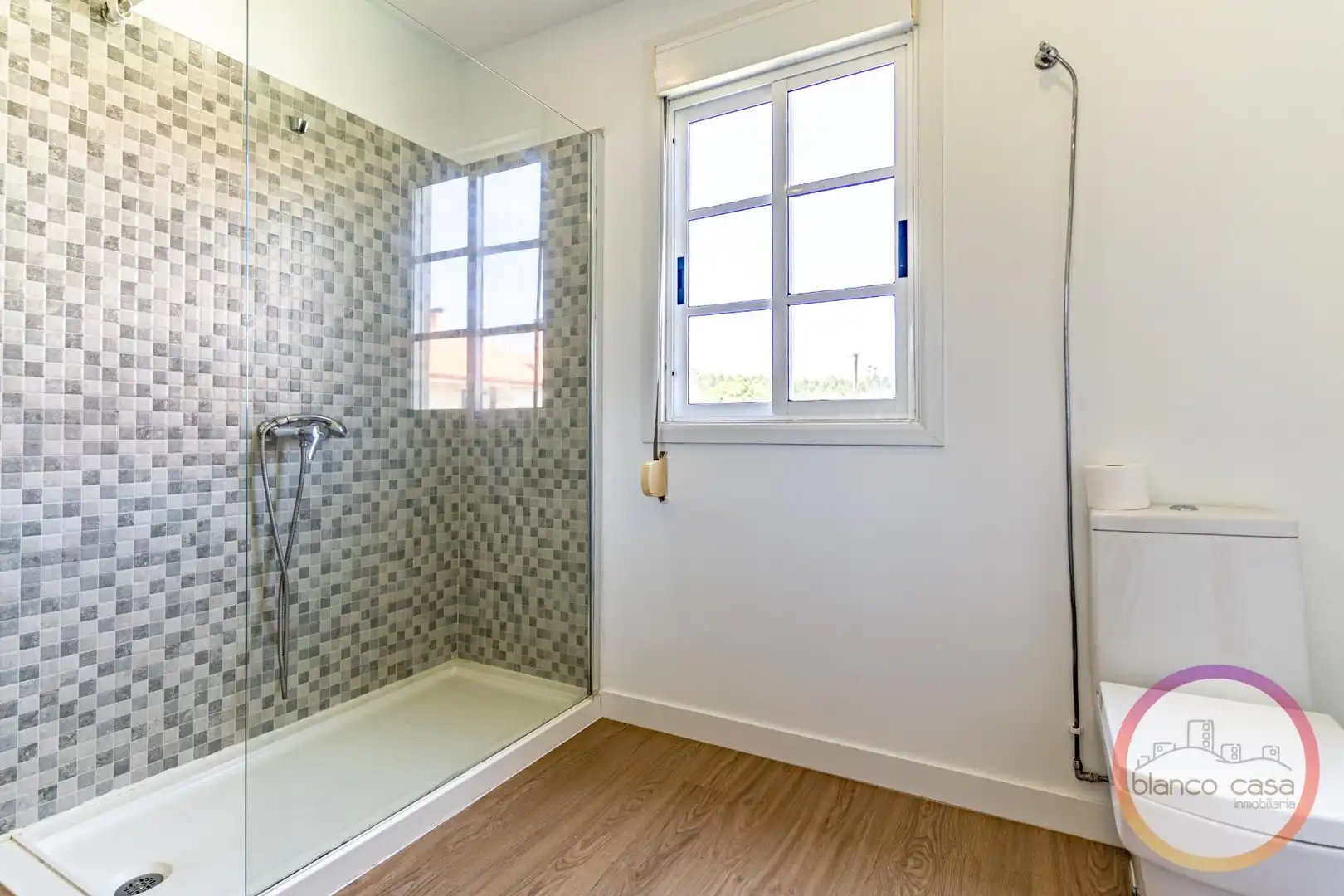 Bathroom of Houses for sale in Carballo  with Heating