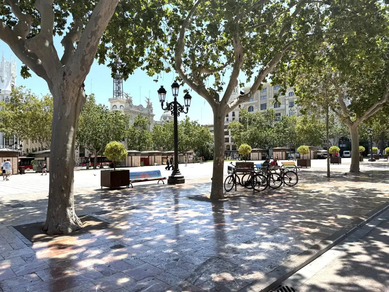 Exterior view of Commercial properties for sale in Valencia  with Air Conditioner