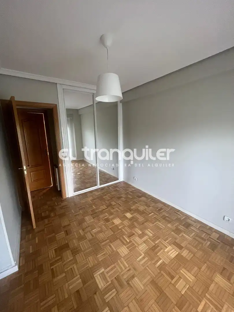 Piso con ascensor en alquiler en Calle Isla de Arosa, imagen 8