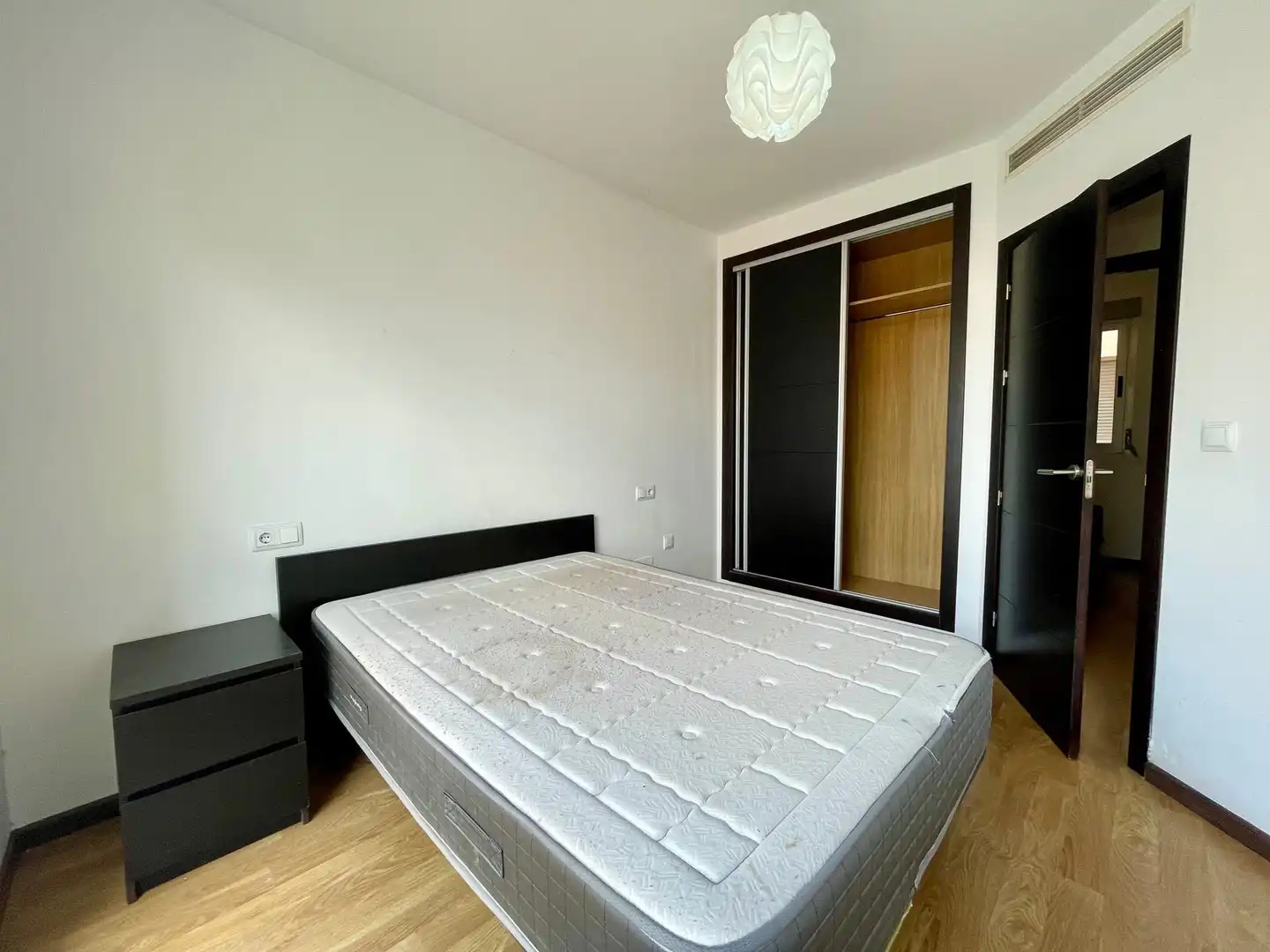 Habitación de Ático de alquiler con opción a compra en Murcia con Aire acondicionado, Terraza y Trastero