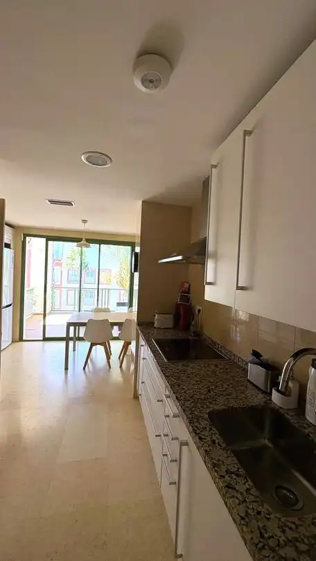 Flat with balcony to rent in Avenida de la Marina 15, imagen 15