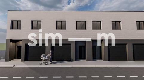 Foto 3 de Casa o xalet en venda a Calle Pintor Guàrdia, 113, Manlleu, Barcelona