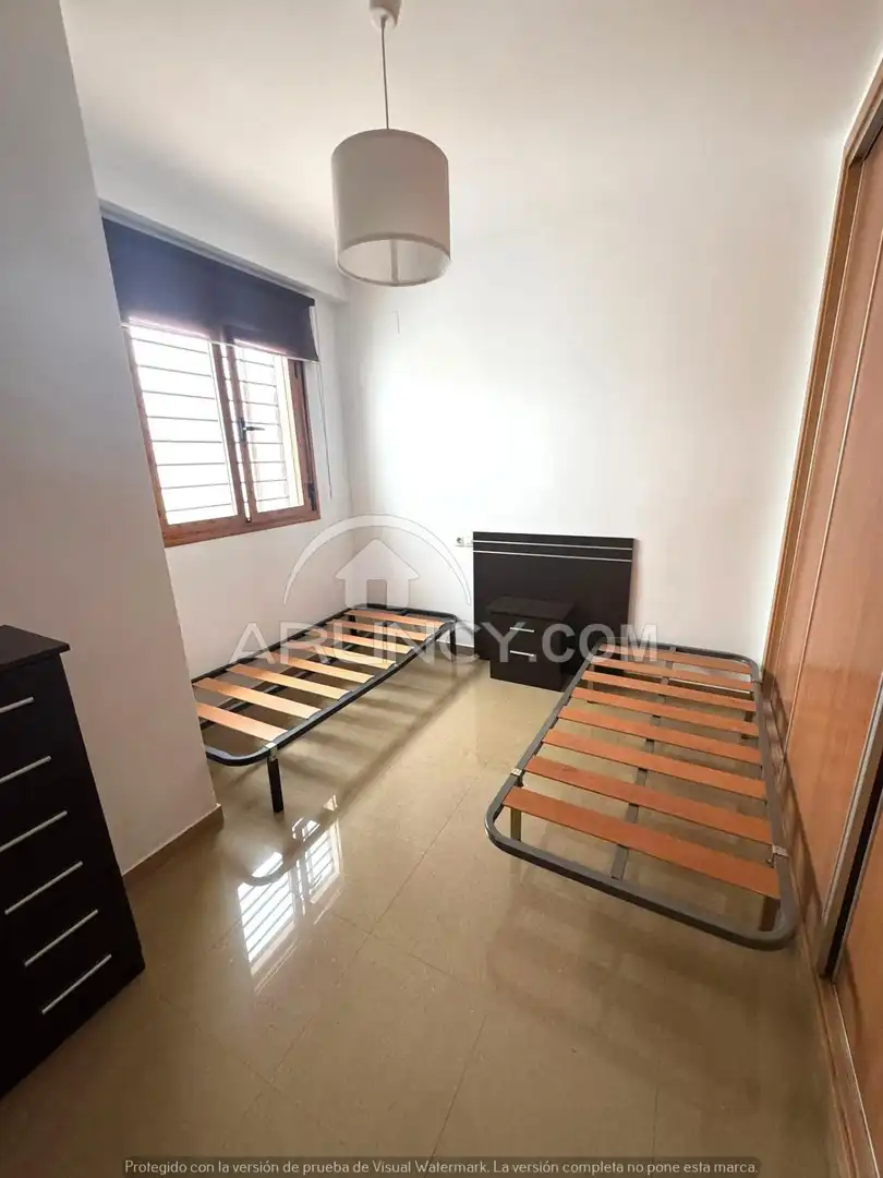 Wohnung zum Verkauf in Alcalá de Guadaira mit Klimaanlage, Heizung und Terrasse