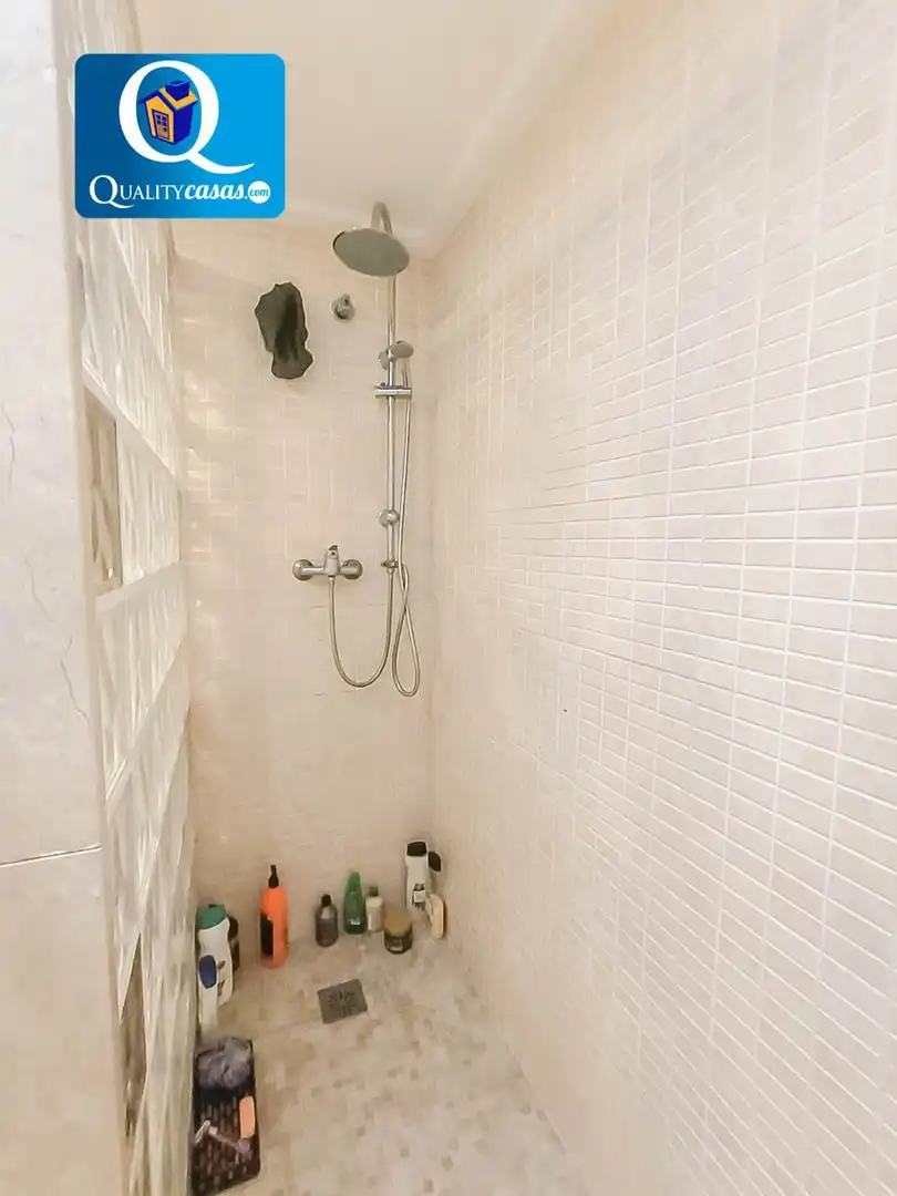 Baño de Dúplex en venta en Alicante / Alacant con Aire acondicionado, Calefacción y Terraza