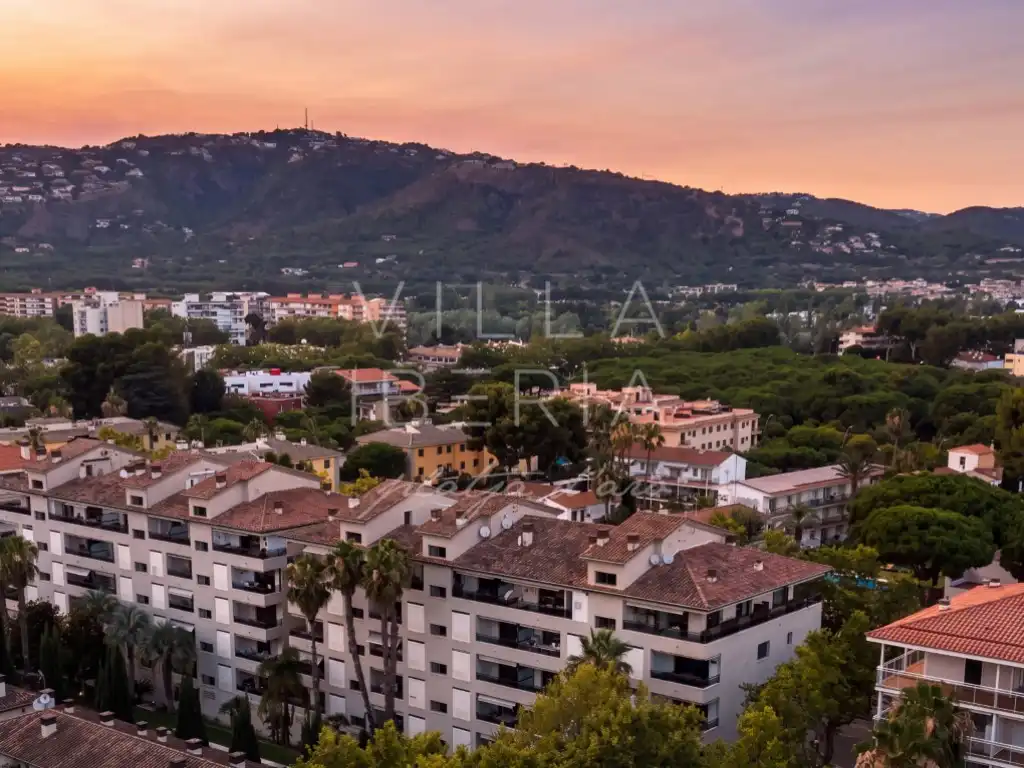 Exterior view of Apartments for sale in Castell d'Aro, Platja d'Aro i s'Agaró  with Air Conditioner, Heating and Terrace