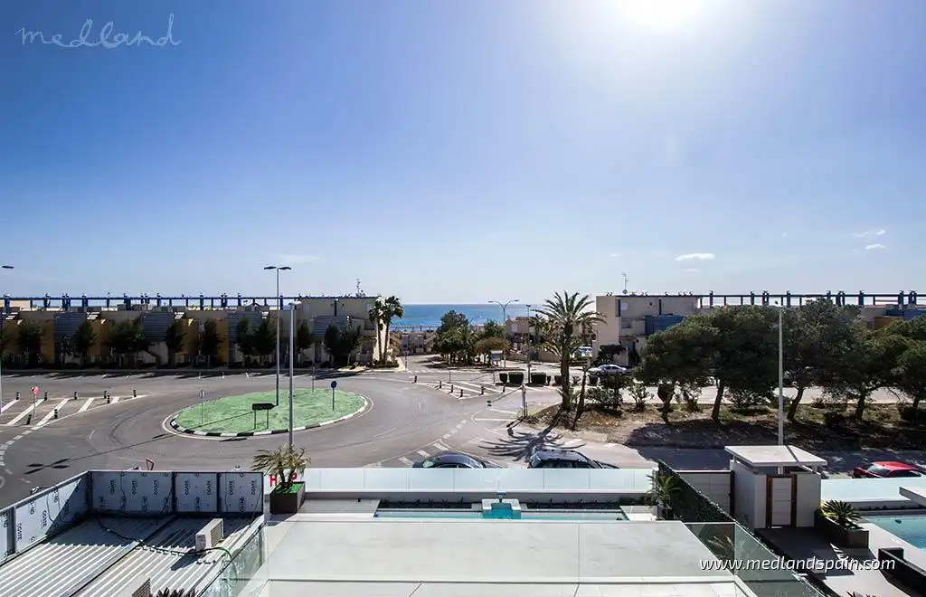 Detached house with pool for sale in Orihuela Costa, imagen 4