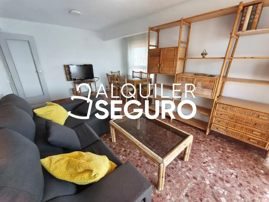 Sala de estar de Ático de alquiler en El Campello con Terraza y Amueblado
