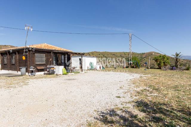 Finca rústica en Venta en Iznate