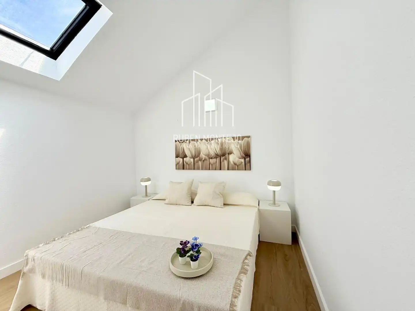 Habitación de Dúplex en venta en Villamayor con Calefacción, Terraza y Balcón