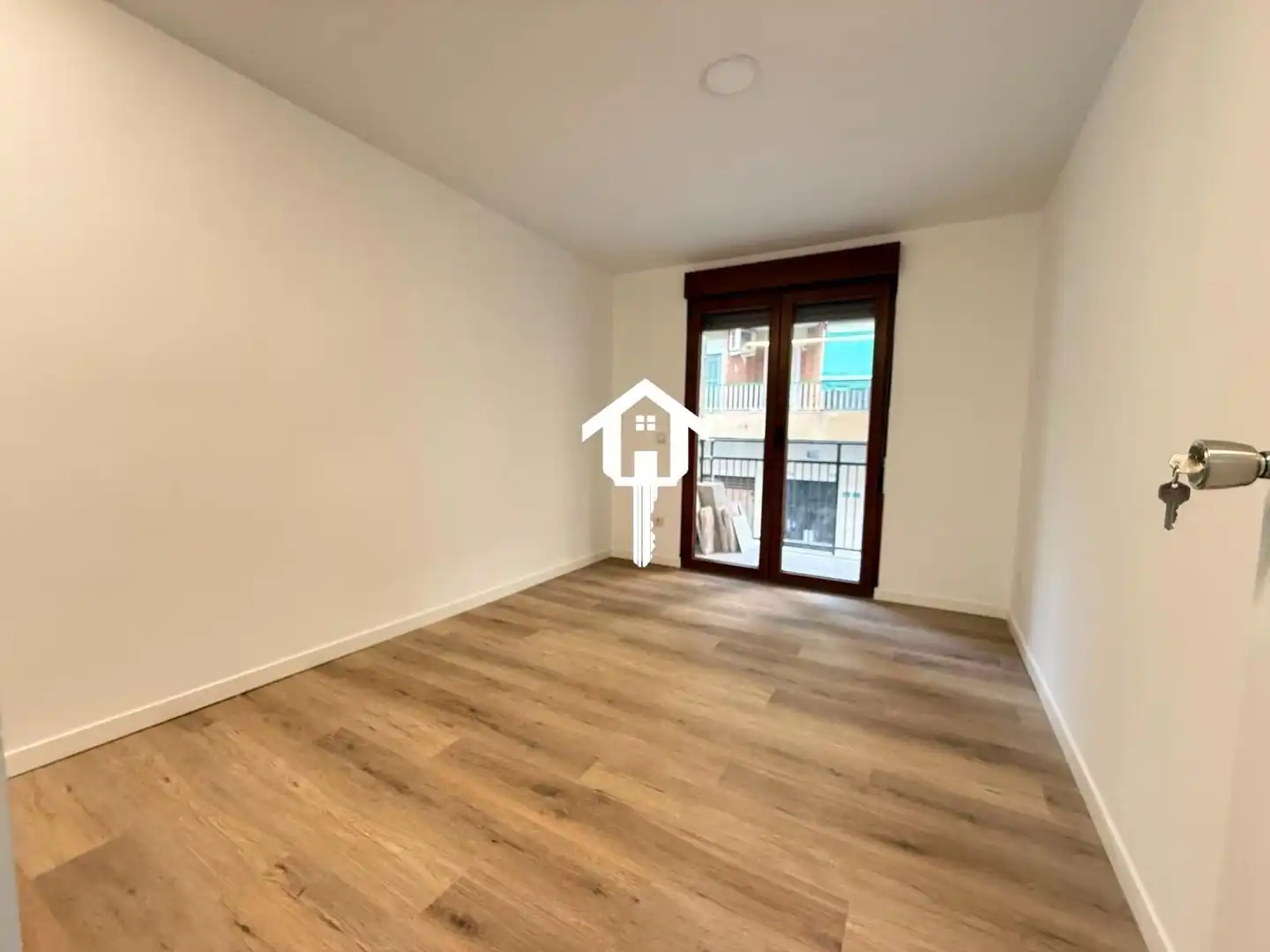Flat with terrace for sale in Calle TAQUIGRAFO MARTI, imagen 10