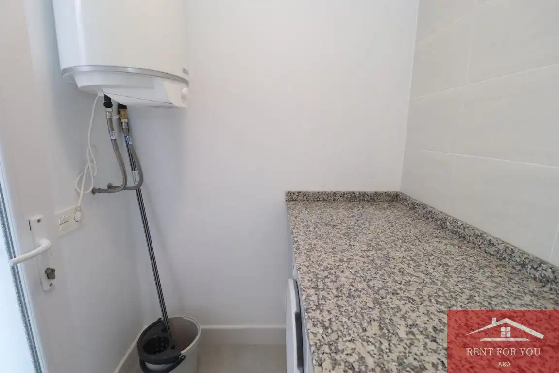 Ground floor for rent in Centro