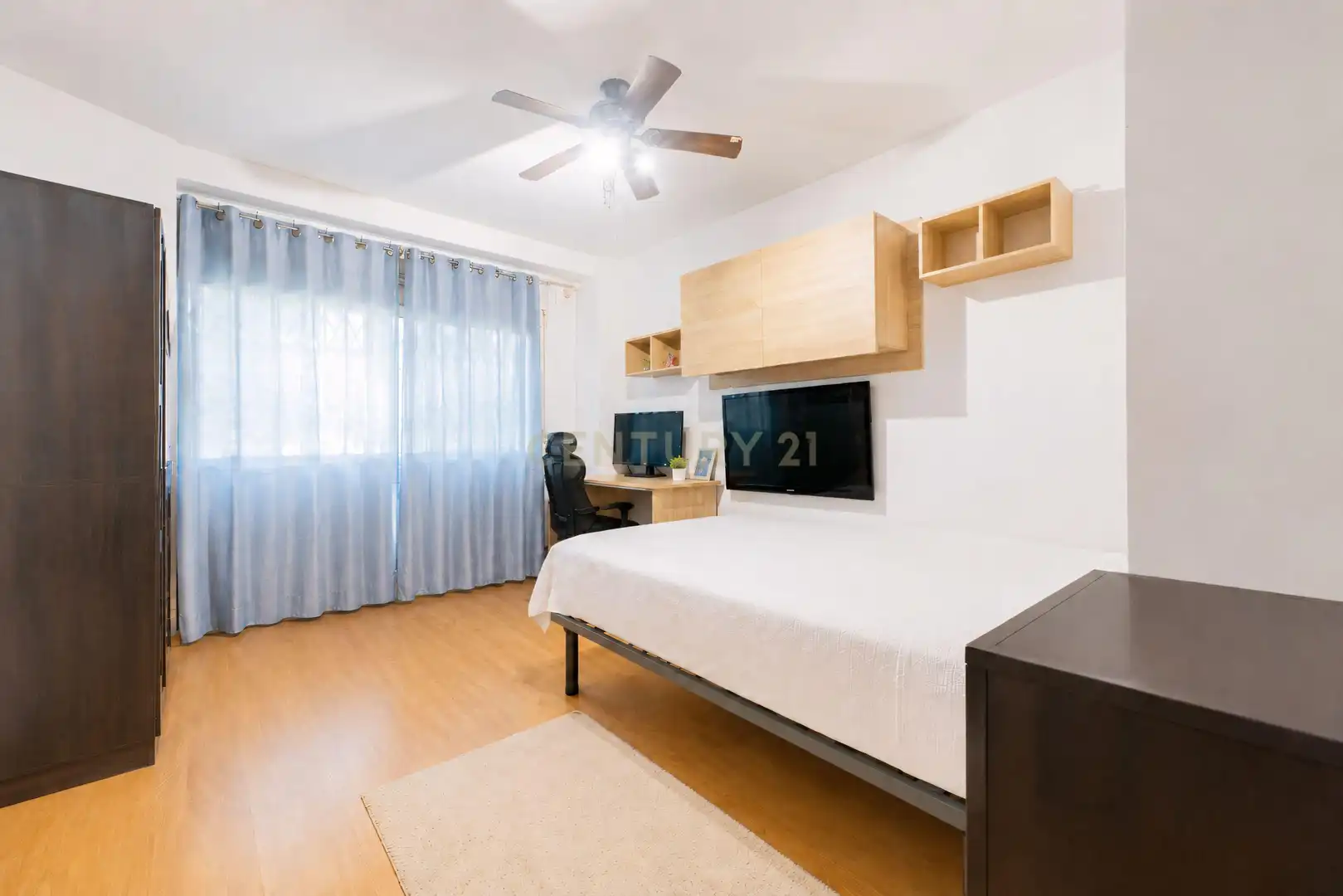 Habitación de Planta baja en venta en Valencia