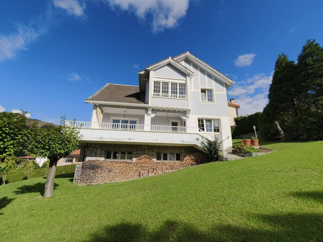 Exterior view of House or chalet for sale in Castro-Urdiales  with Heating and Private garden