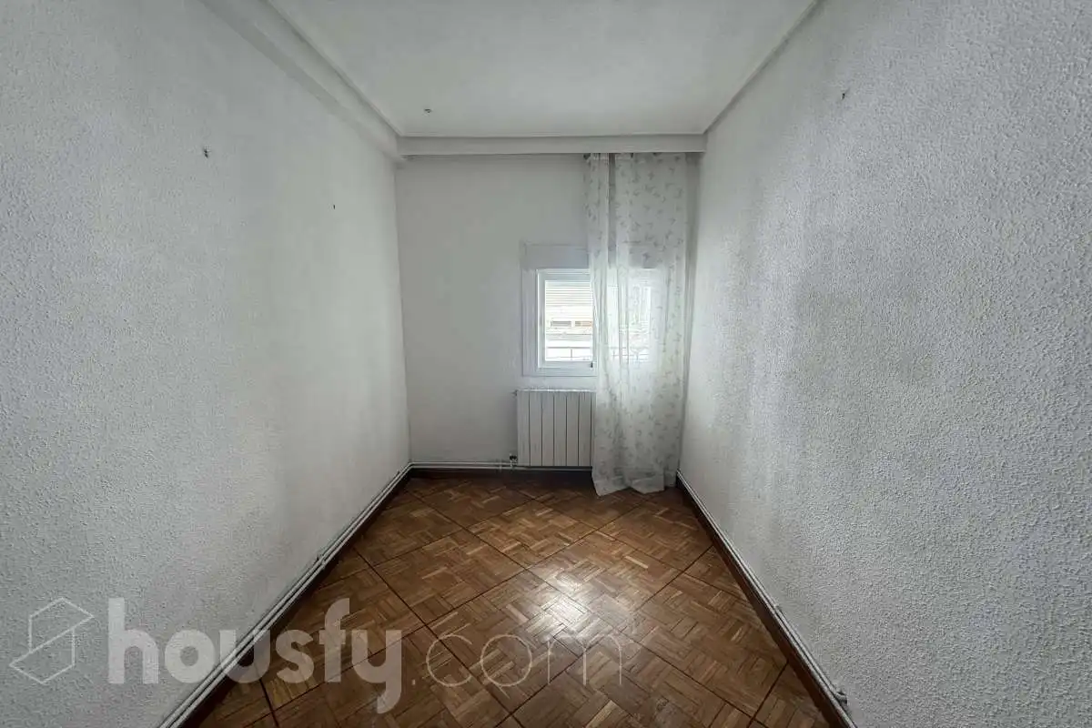 Erdgeschoss zur Miete in Calle de Pilar Perez Lavid, Puerta Bonita