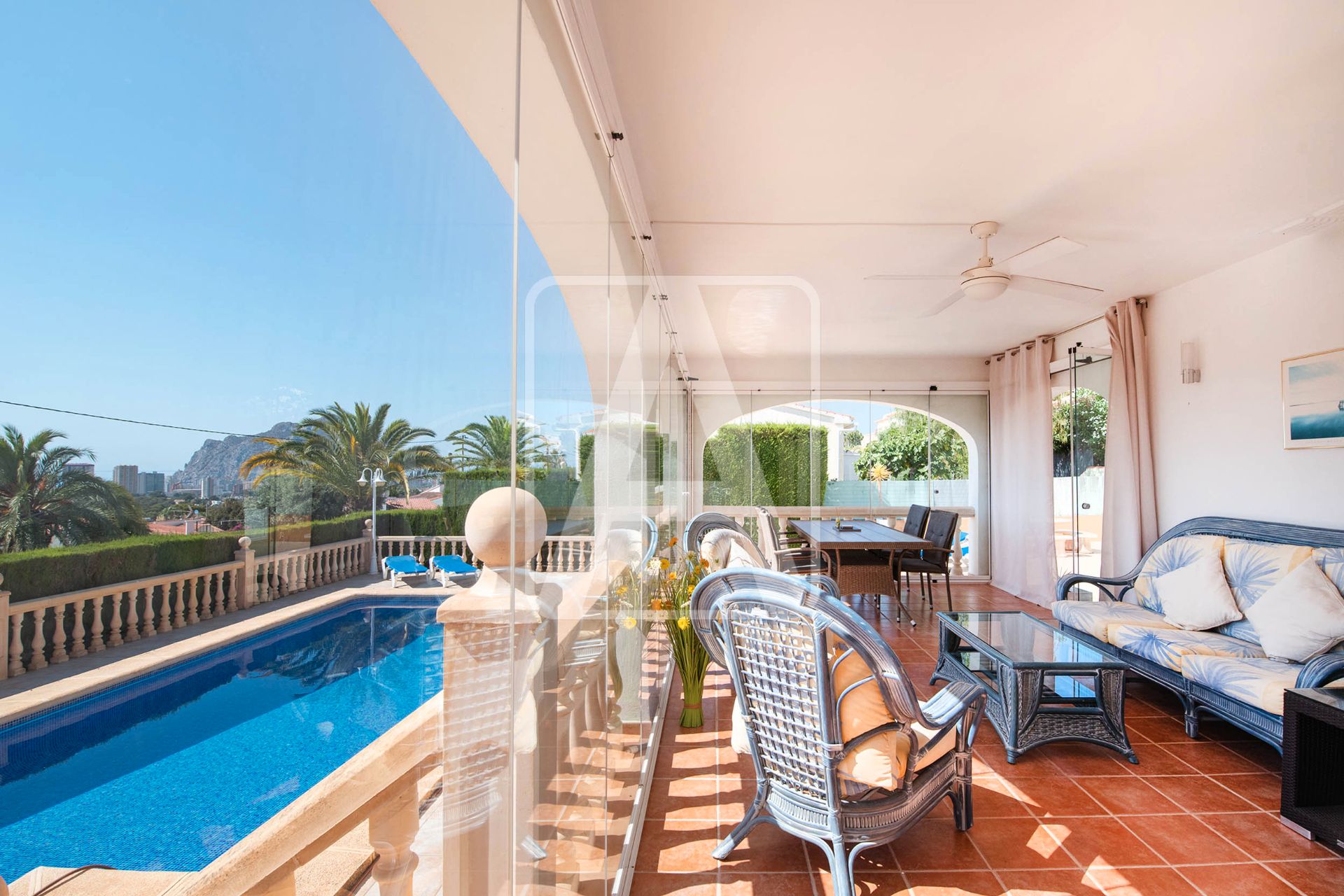 Vista exterior de Casa o xalet en venda en Calpe / Calp amb Aire condicionat, Calefacció i Jardí privat